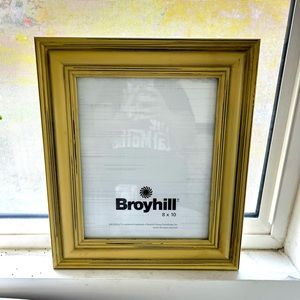 NWT Broyhill photo frame yellow wood 8 x 10